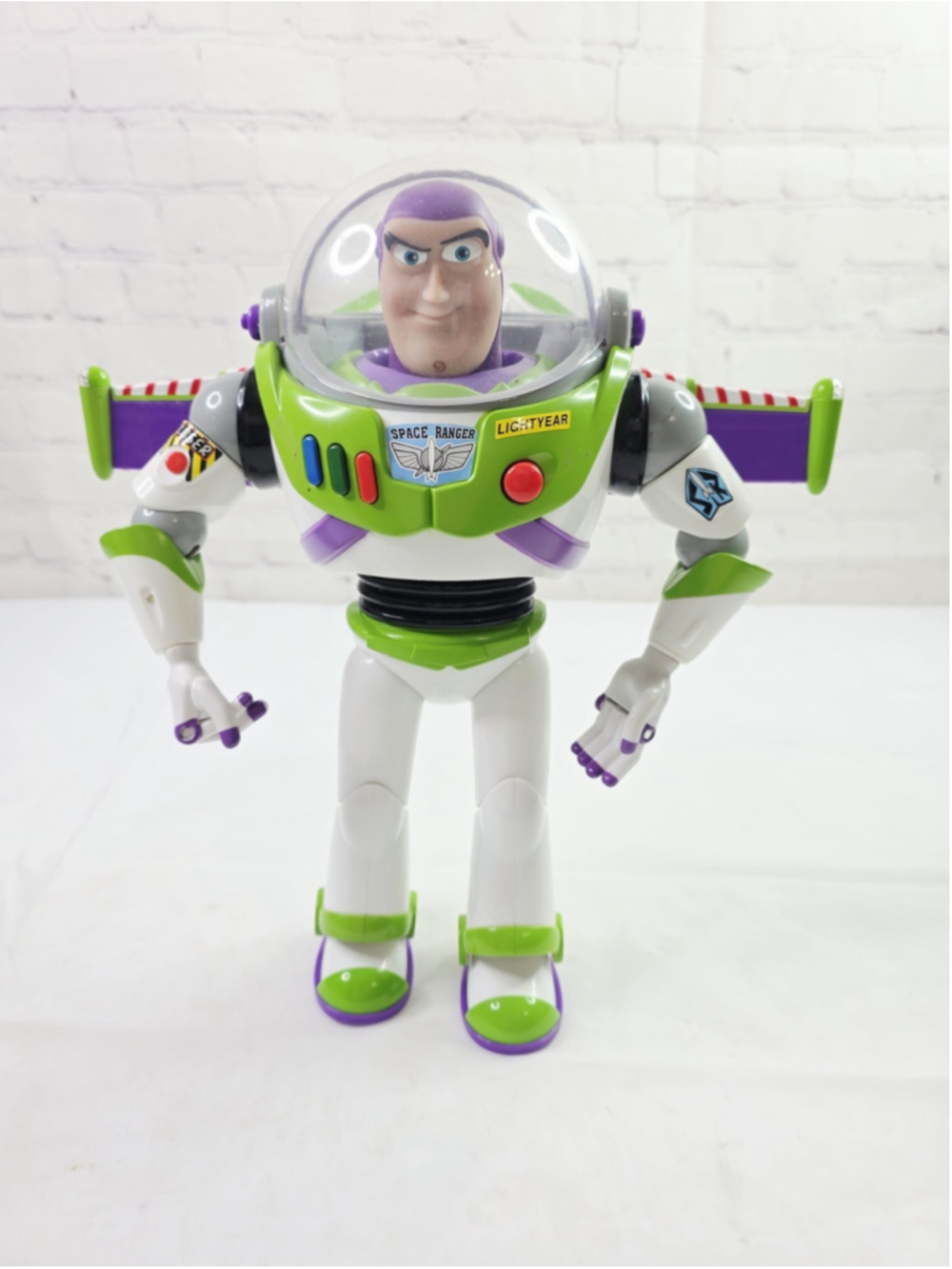 Disney Pixar Toy Story Talking Buzz Light Year Expandable Light Up Wings 12"